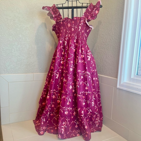 Hill House Dresses & Skirts - Hill House Ellie Nap Dress in Burgundy Botanical print size M